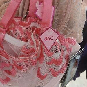 Elegant Pink Lace Bra